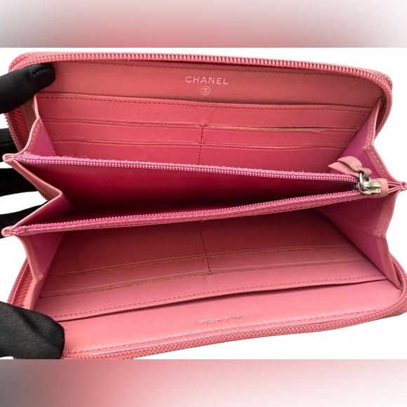 Chanel Camellia Leather Long Zip Around Wallet - Picture 7 of 11